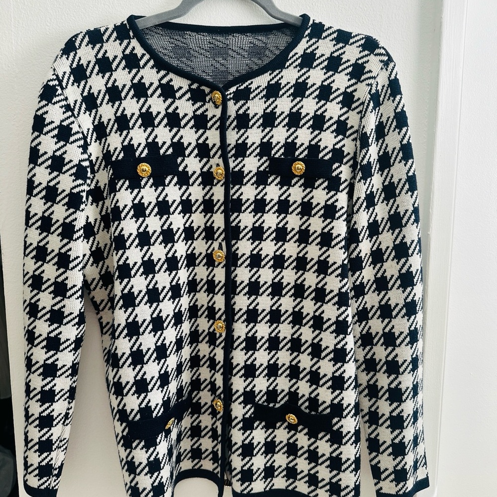 Chic ST. MICHAEL Houndstooth Cardigan